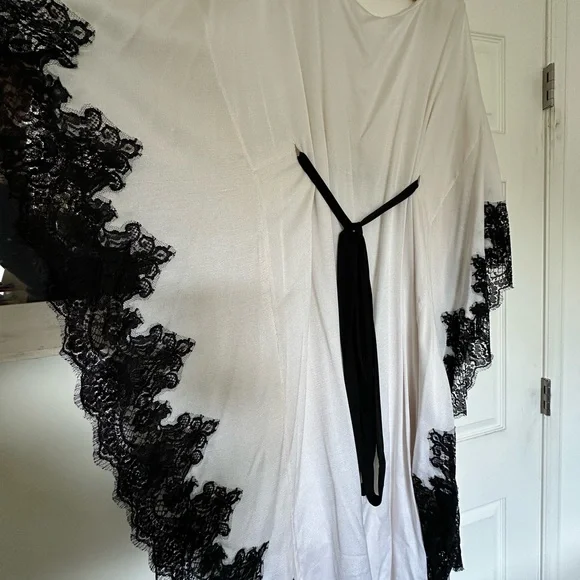 Rosamosario 100% Raw Silk Kaftan & Black Chantilly Lace “Natural Beauty” Large - Picture 8 of 17